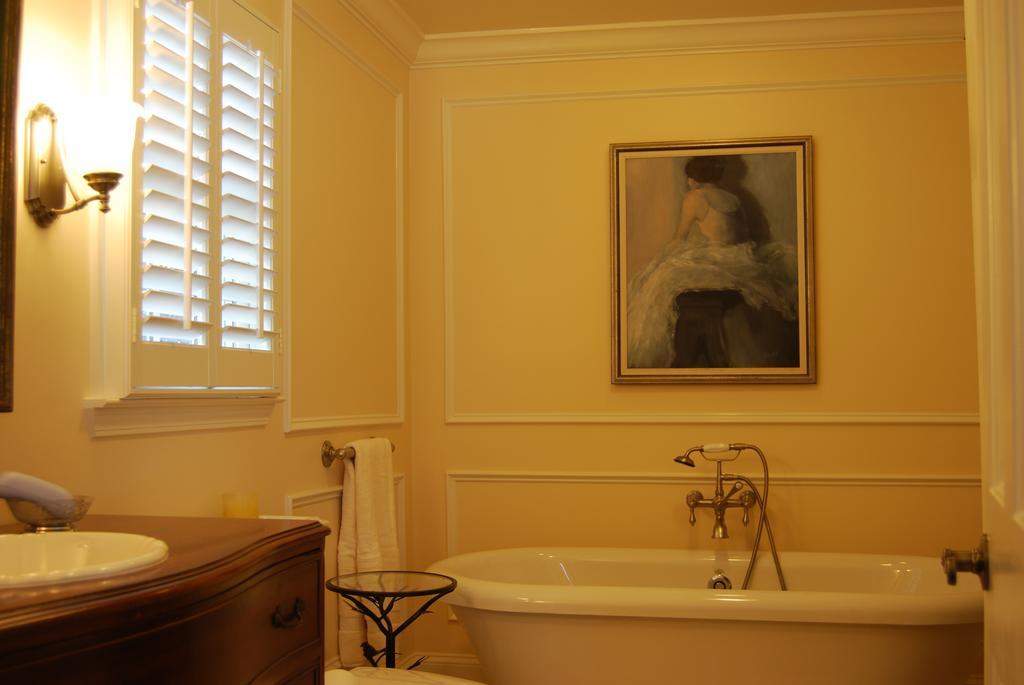 The Cottage Bed & Breakfast In Decatur Ga Exterior photo